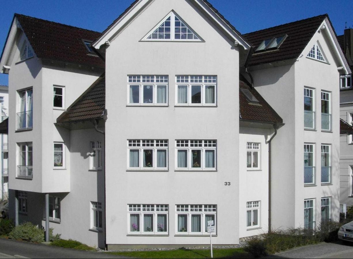 Apartment Schloss Hohenzollern 4a Und 4b *